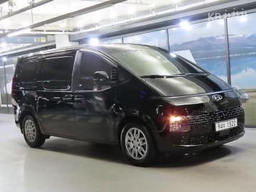 Hyundai Staria L3.5 Cargo 3-Seater Modern — foto 1