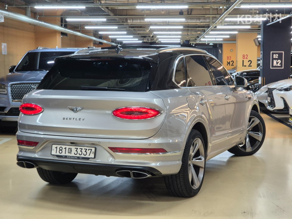 Bentley Bentayga — miniaturë 2