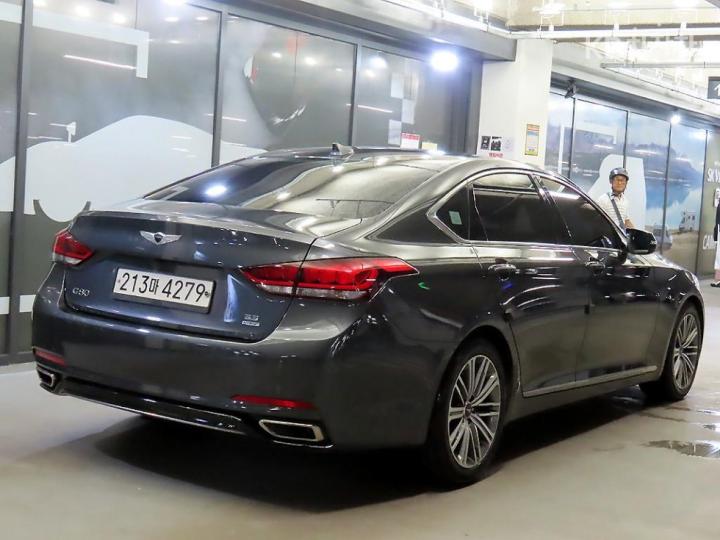 Genesis G80 — miniaturë 4