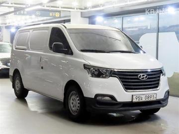 Hyundai Starex Van 3-Seater Style — foto 1