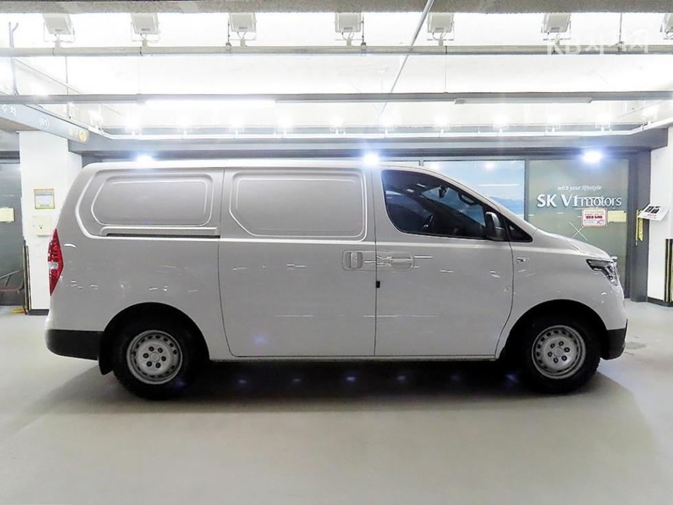 Hyundai Starex — miniaturë 3