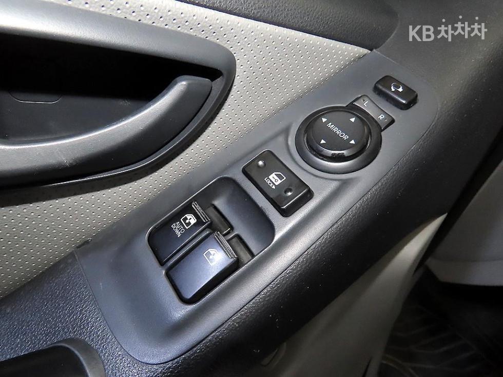 Hyundai Starex — miniaturë 13