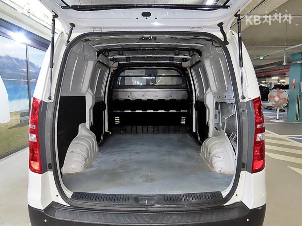 Hyundai Starex — miniaturë 18