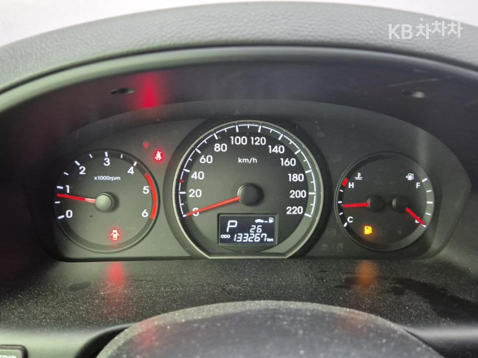 Hyundai Starex — miniaturë 7