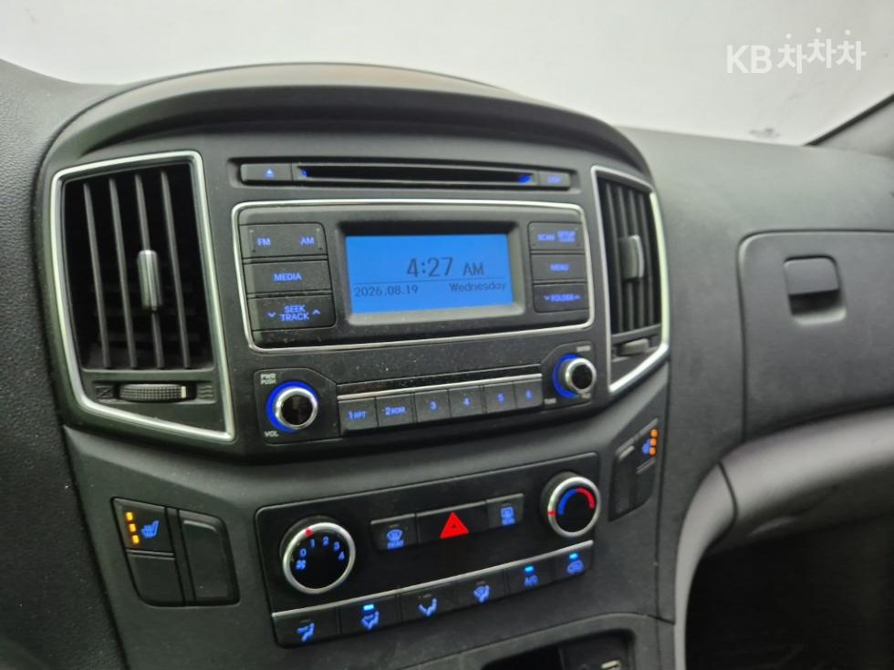 Hyundai Starex — miniaturë 10