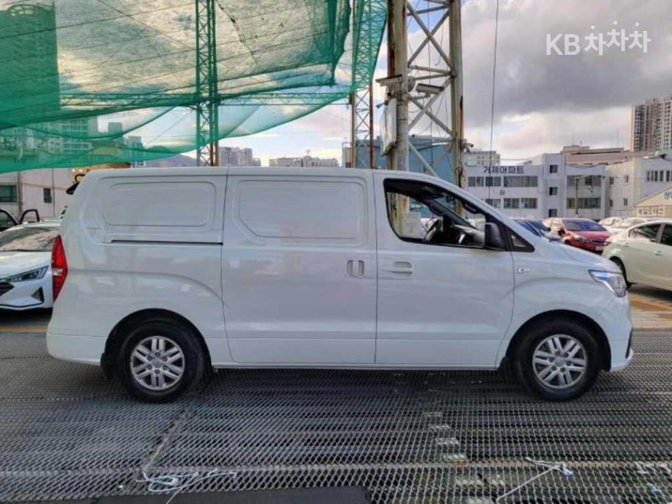 Hyundai Starex — miniaturë 5