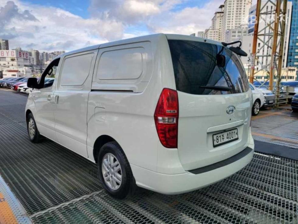 Hyundai Starex — miniaturë 8