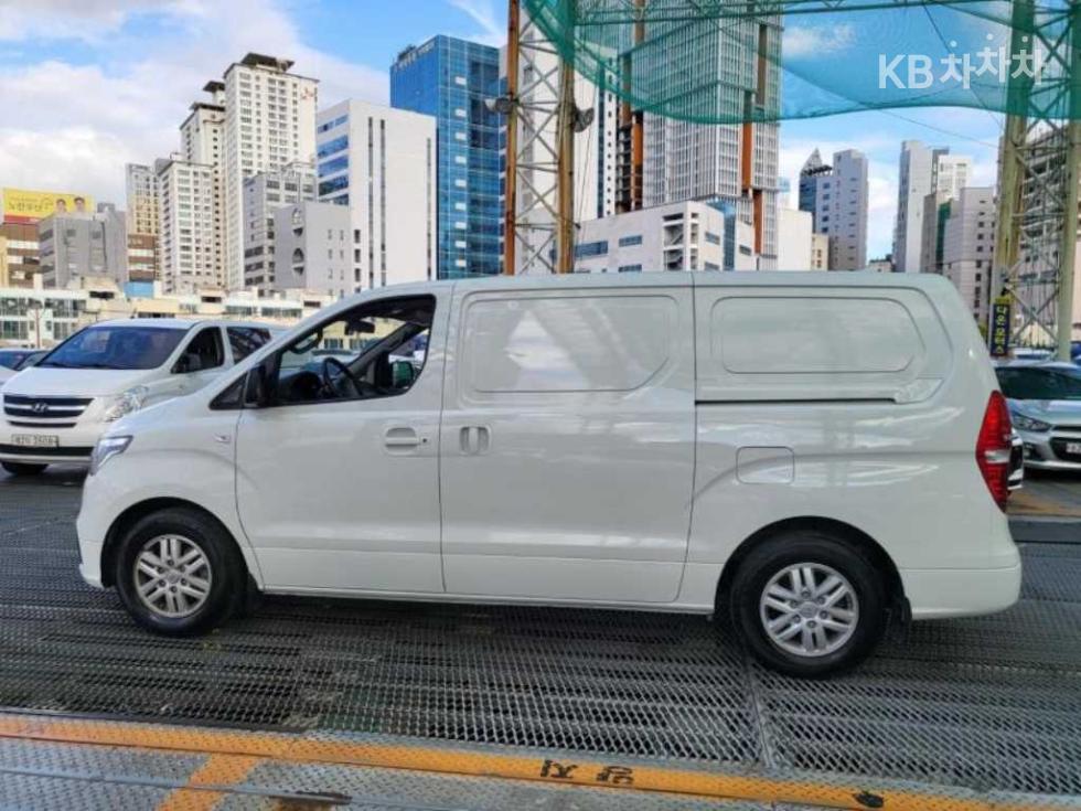 Hyundai Starex — miniaturë 9