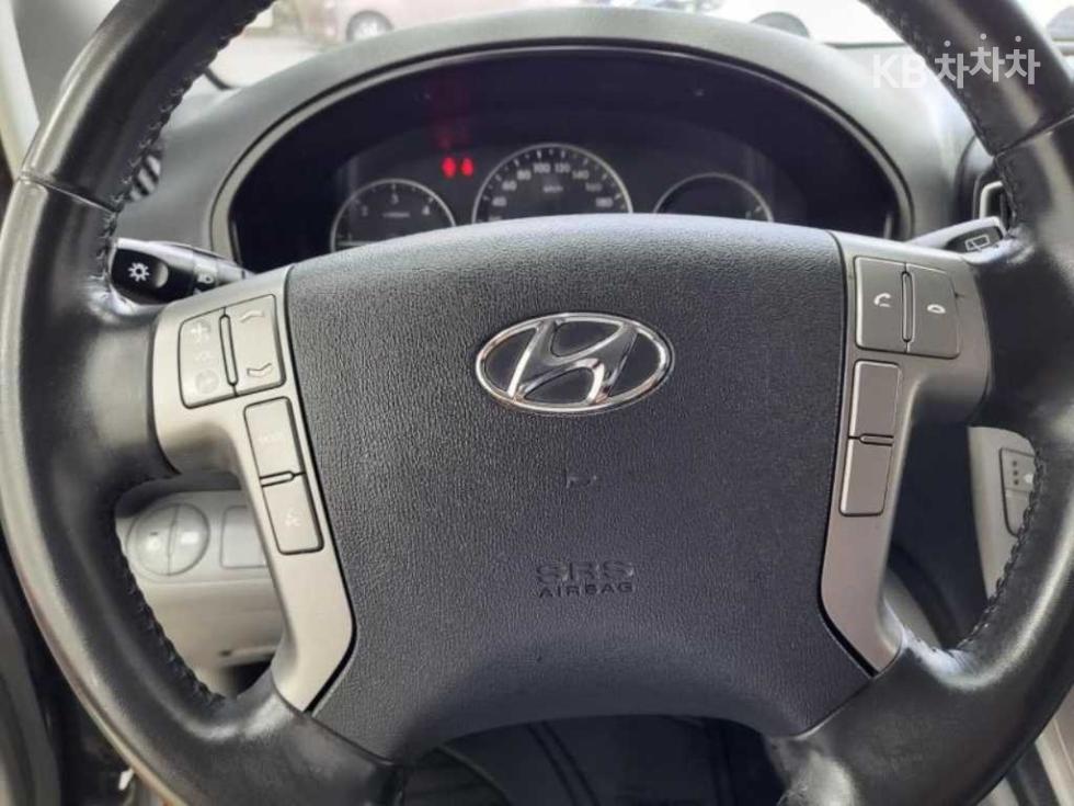 Hyundai Starex — miniaturë 13