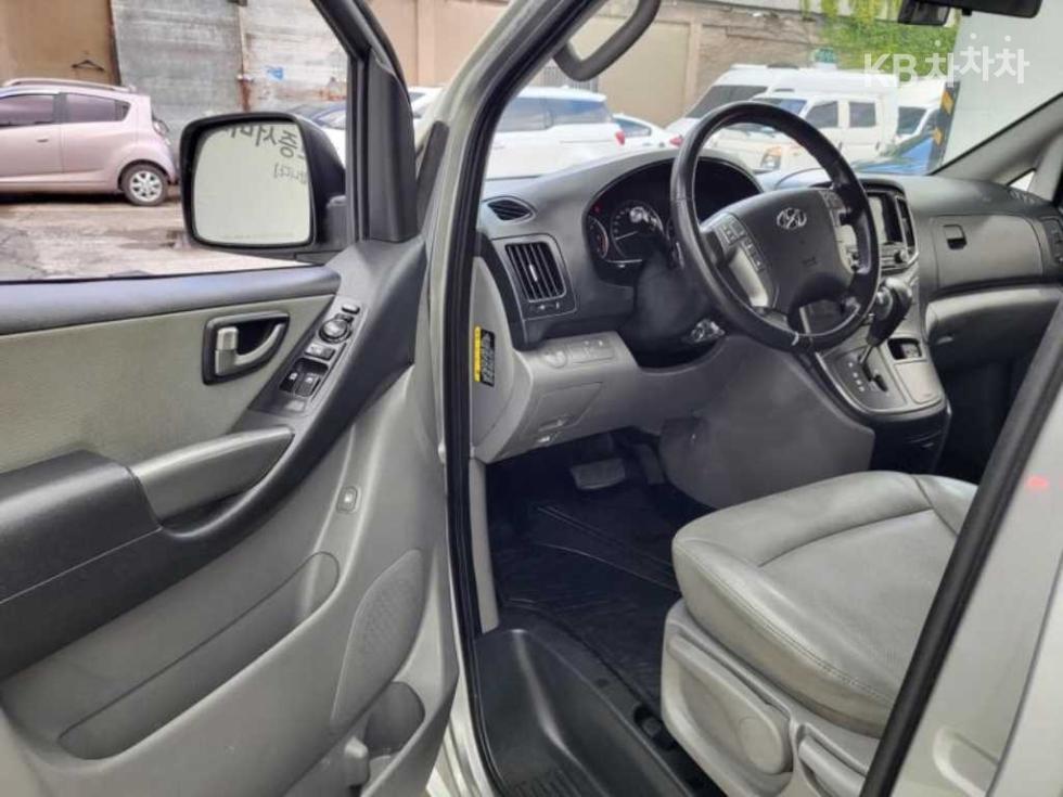 Hyundai Starex — miniaturë 15