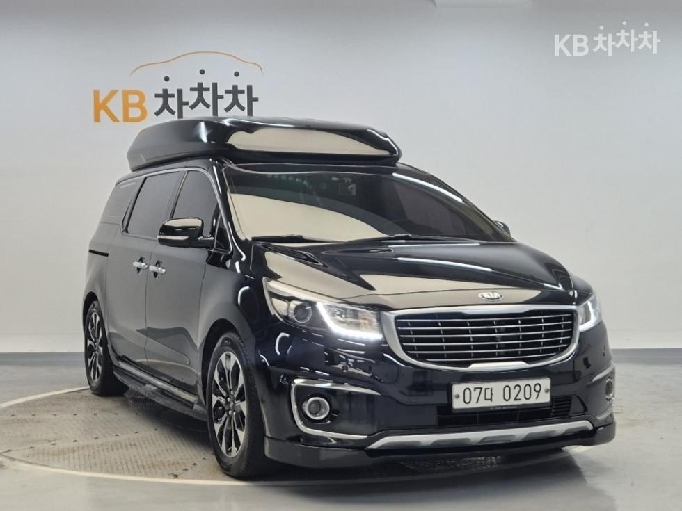 Kia Carnival — miniaturë 4