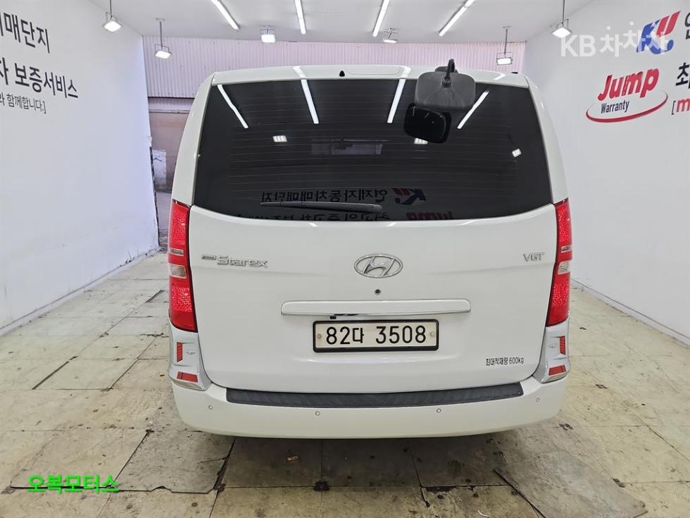 Hyundai Starex — miniaturë 4