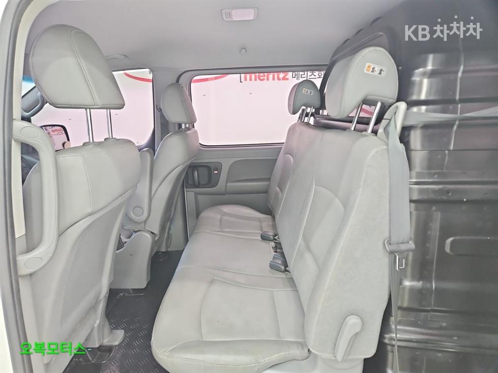Hyundai Starex — miniaturë 7