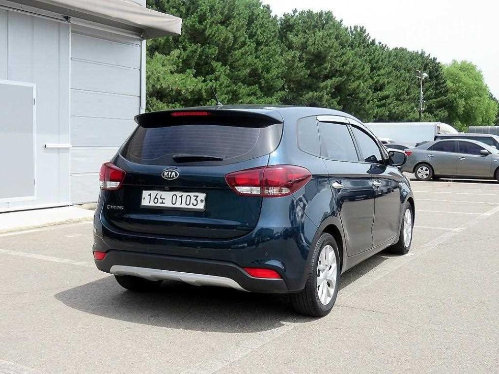 Kia Carens — miniaturë 4