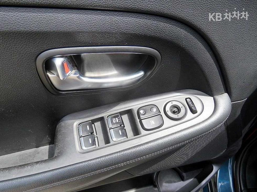Kia Carens — miniaturë 9
