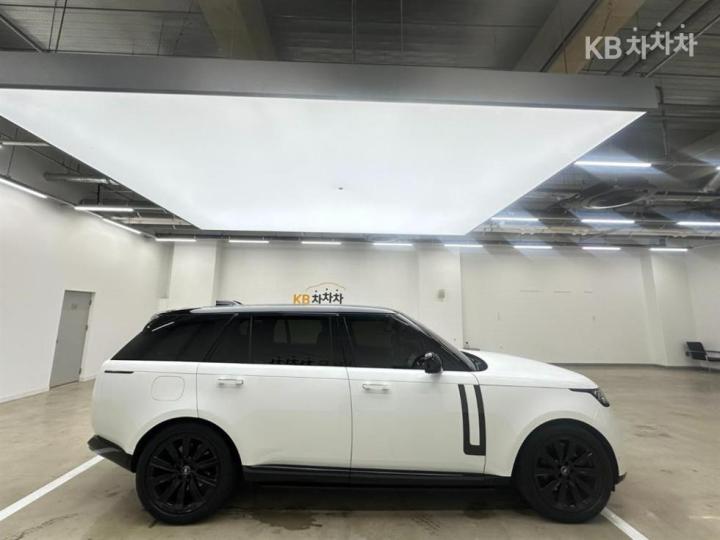 Land Rover Range Rover — miniaturë 4