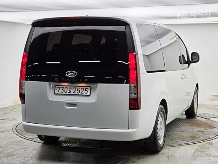 Hyundai Staria — miniaturë 2