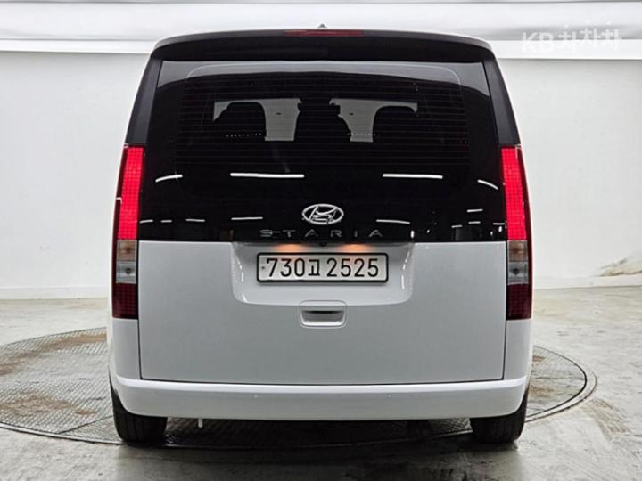 Hyundai Staria — miniaturë 4