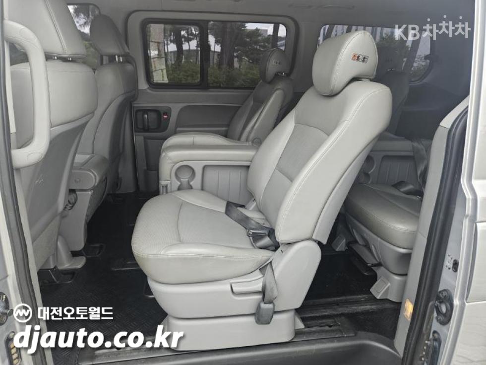 Hyundai Starex — miniaturë 8