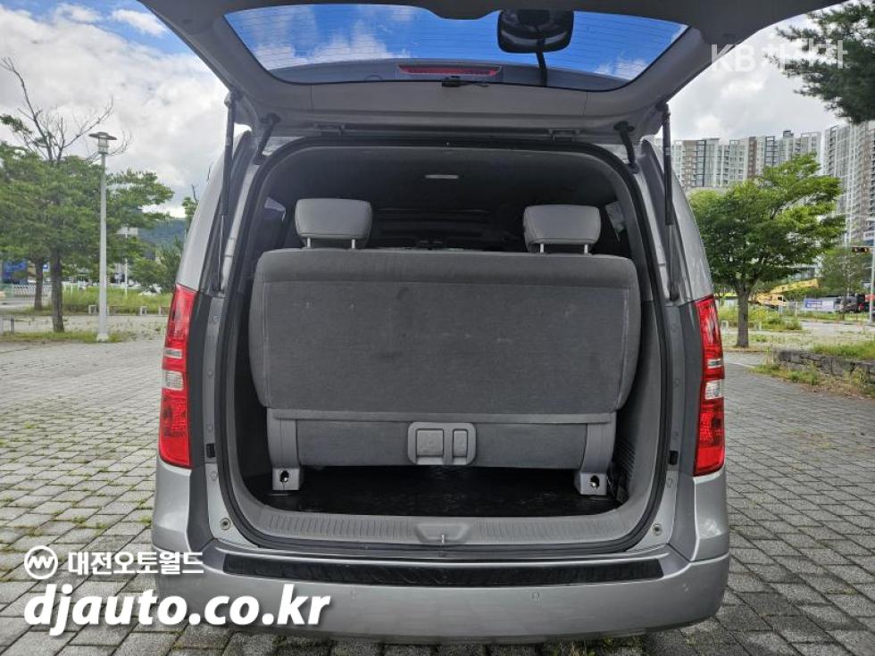 Hyundai Starex — miniaturë 10
