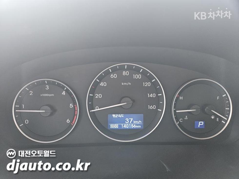 Hyundai Starex — miniaturë 11
