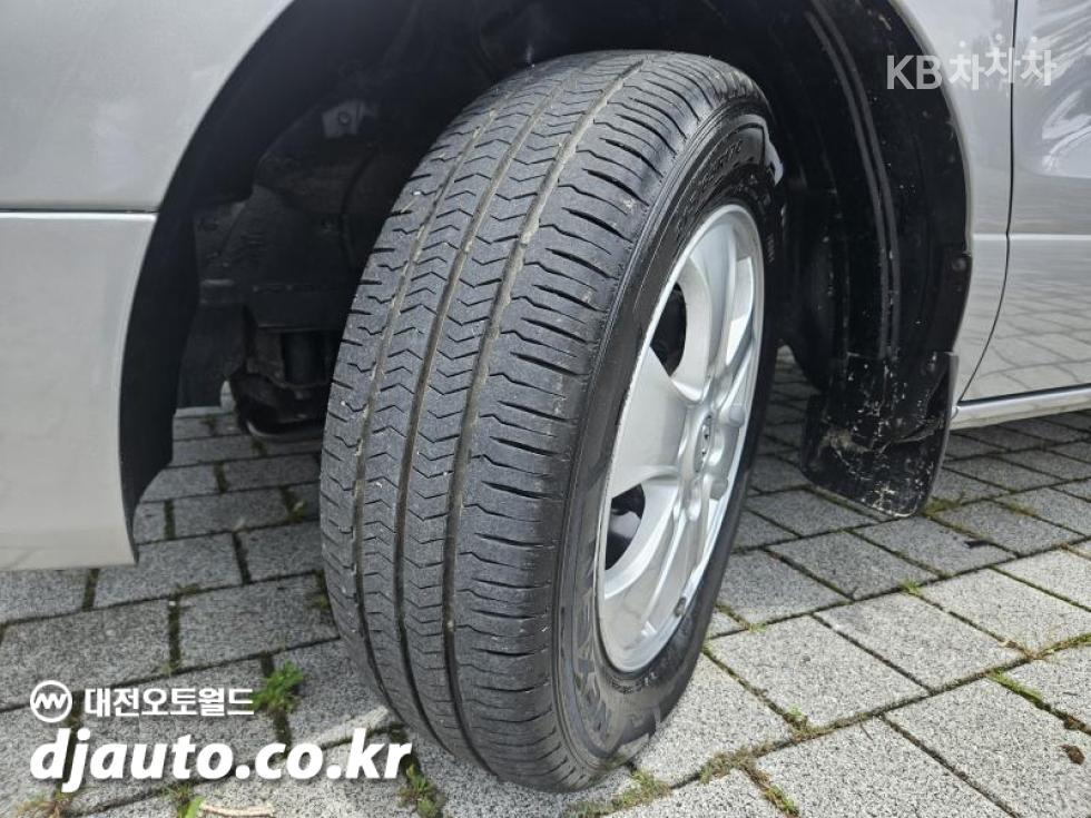 Hyundai Starex — miniaturë 20