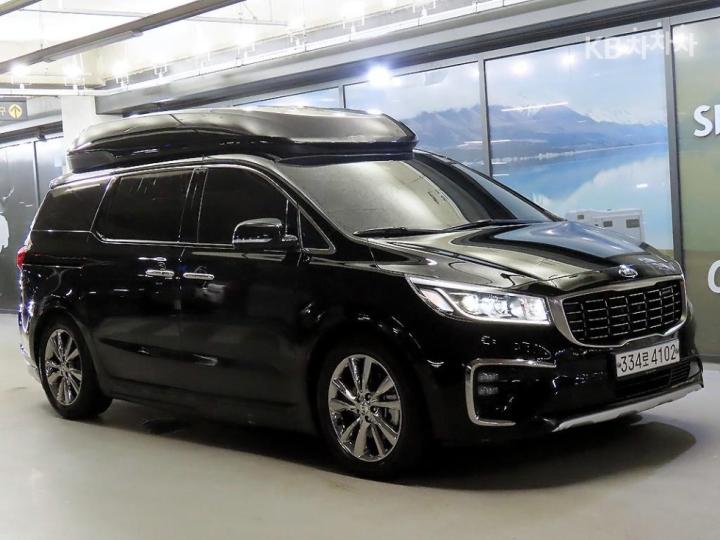 Kia Carnival 하이리무진 3.3 가솔린 9인승 노블레스 스페셜 — foto 1