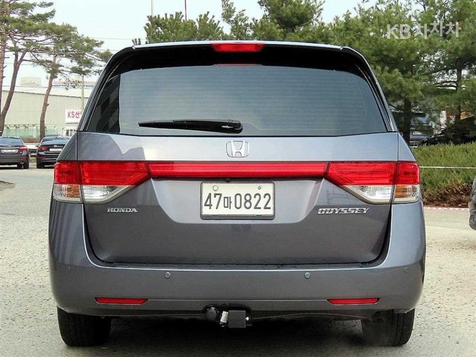 Honda Odyssey — miniaturë 4