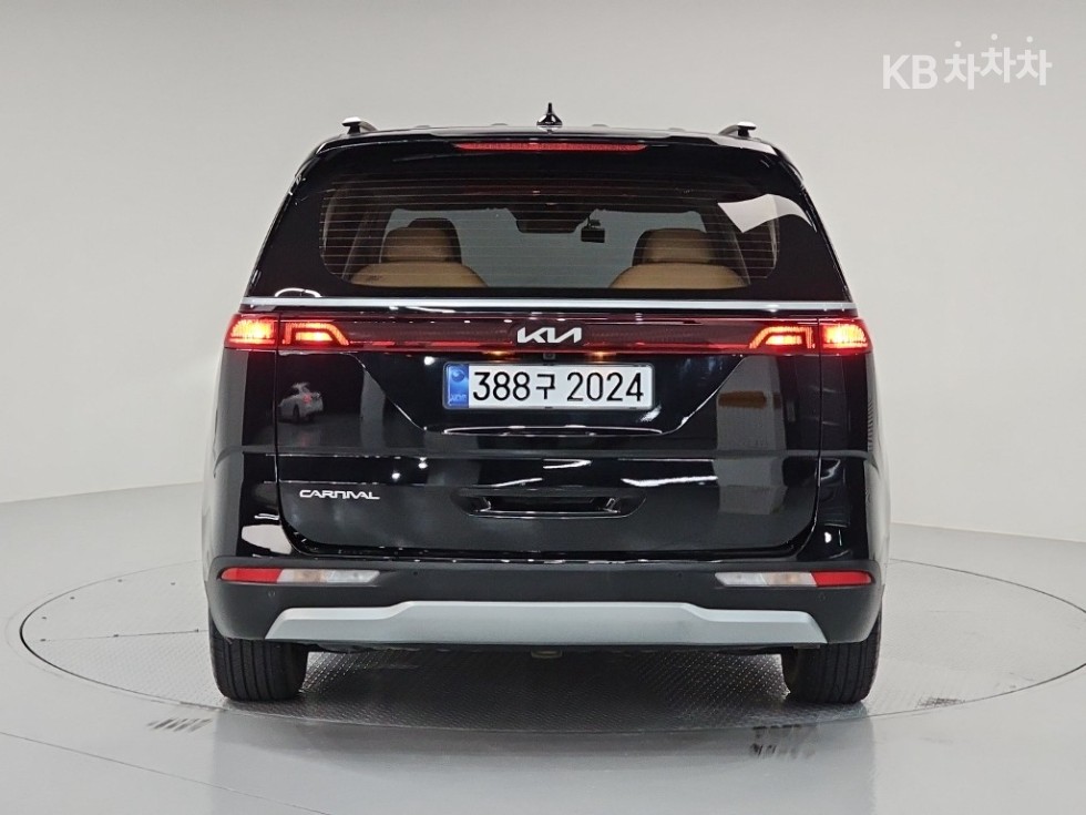 Kia Carnival — miniaturë 3