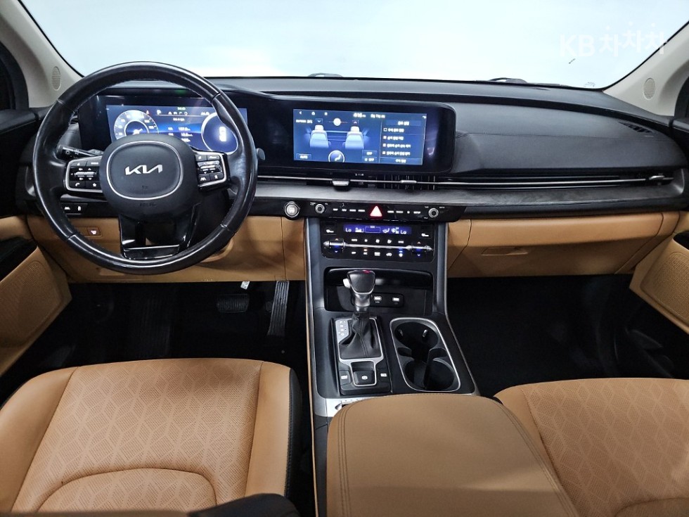 Kia Carnival — miniaturë 7