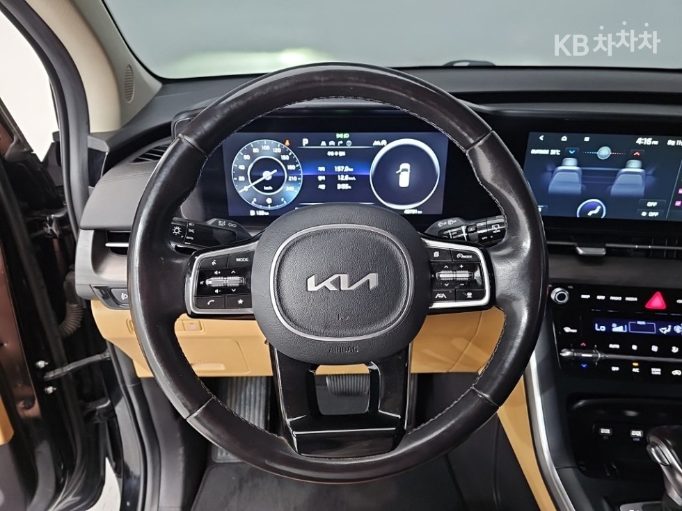 Kia Carnival — miniaturë 9