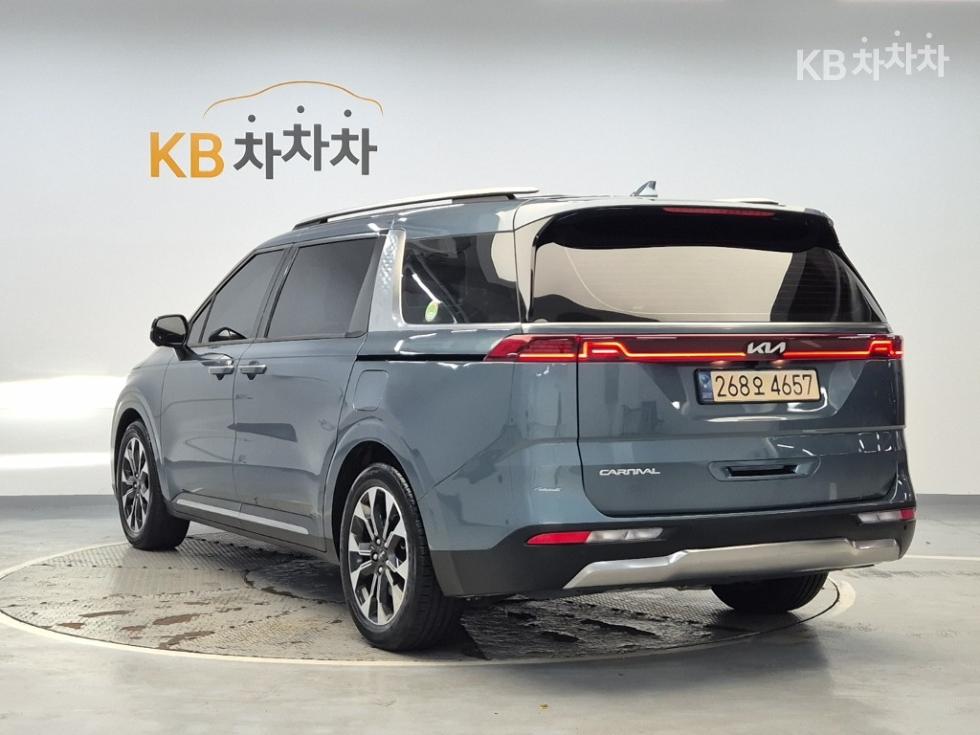 Kia Carnival — miniaturë 2