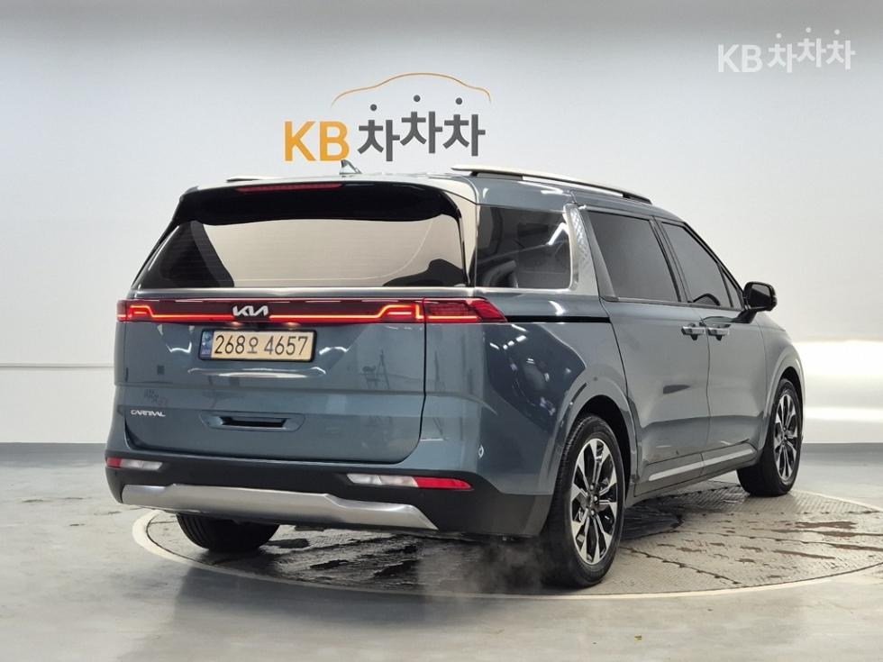 Kia Carnival — miniaturë 3
