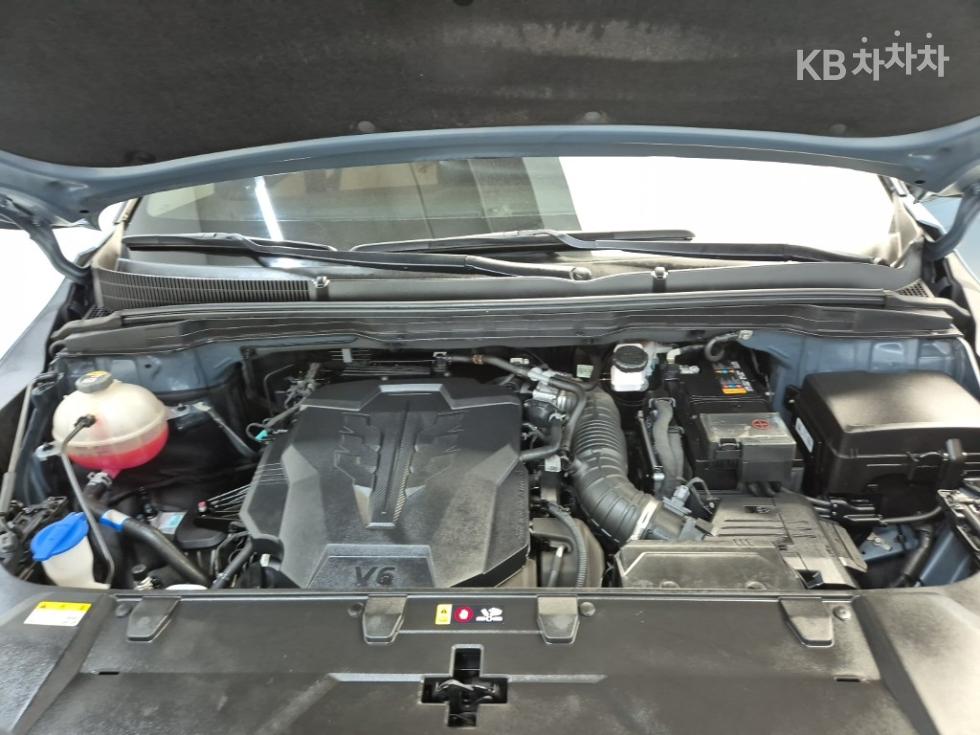 Kia Carnival — miniaturë 5