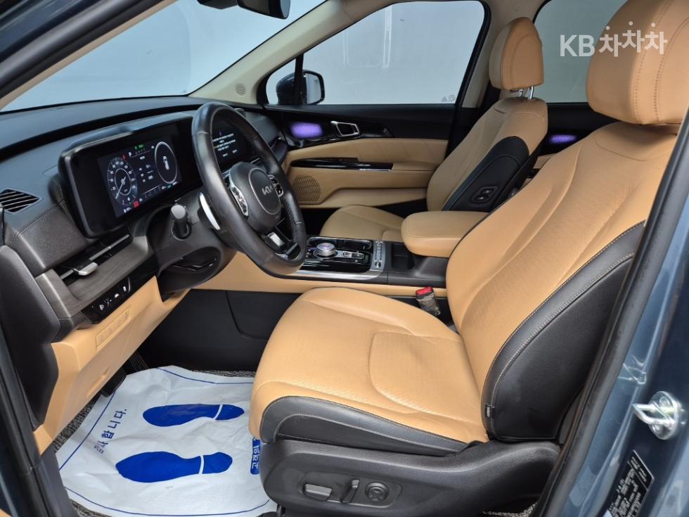 Kia Carnival — miniaturë 11