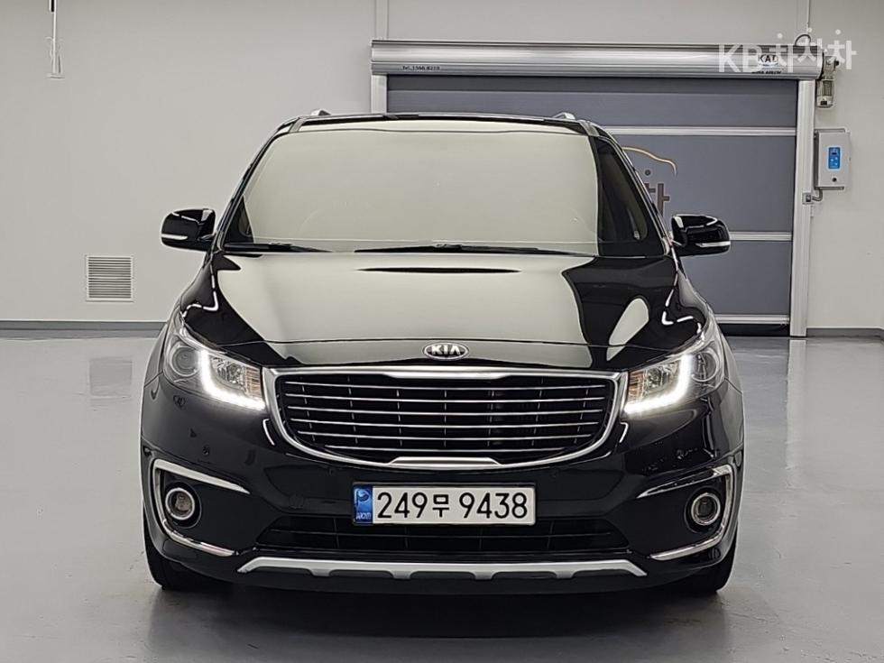 Kia Carnival — miniaturë 2