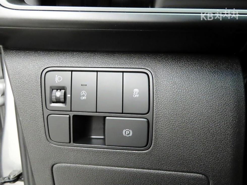 Hyundai Staria — miniaturë 12