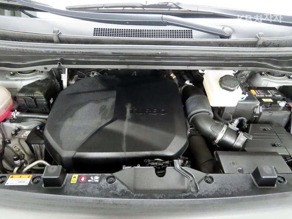 Hyundai Staria — miniaturë 19