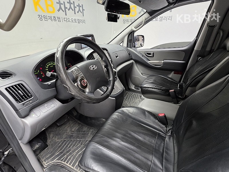 Hyundai Starex — miniaturë 5