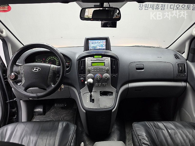 Hyundai Starex — miniaturë 8