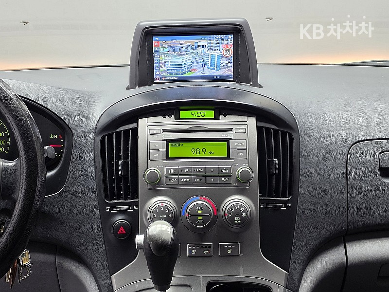 Hyundai Starex — miniaturë 9