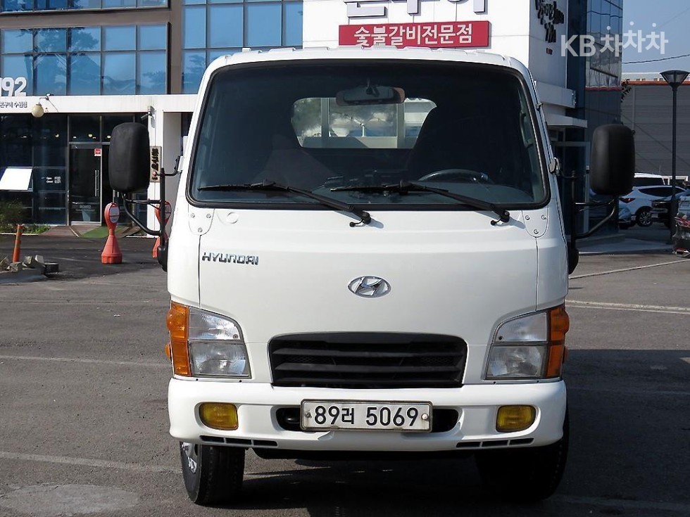 Hyundai E-Mighty