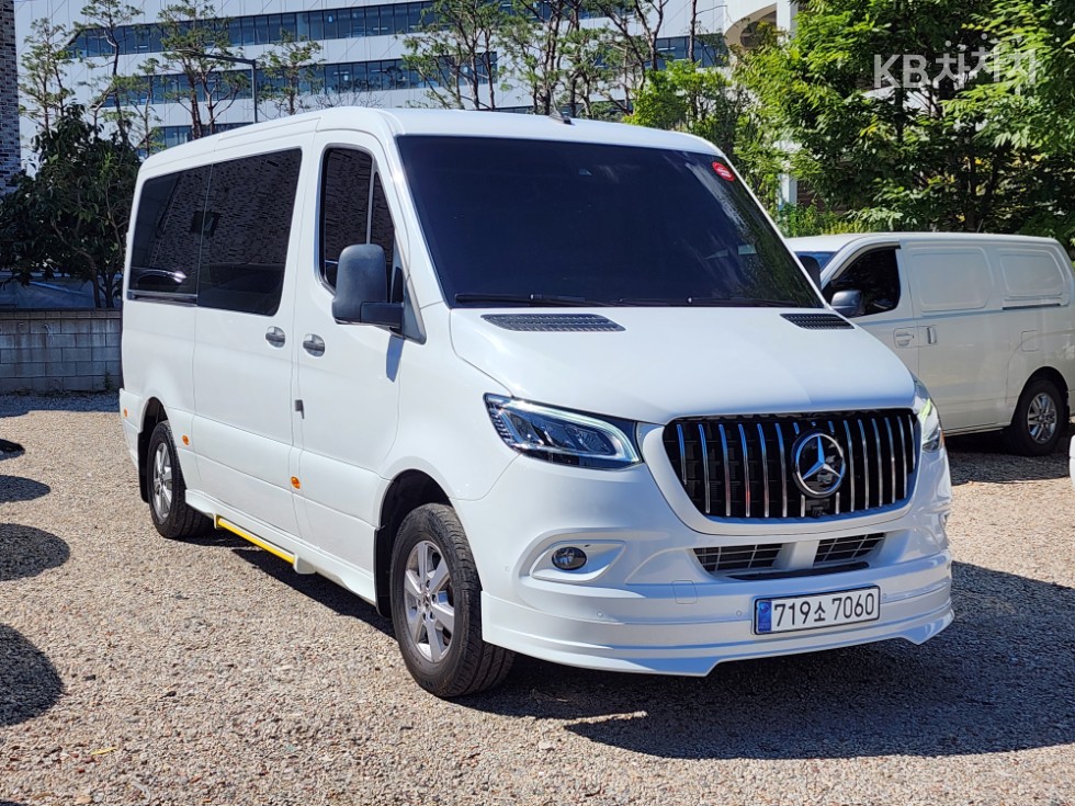 Mercedes-Benz Sprinter — miniaturë 7