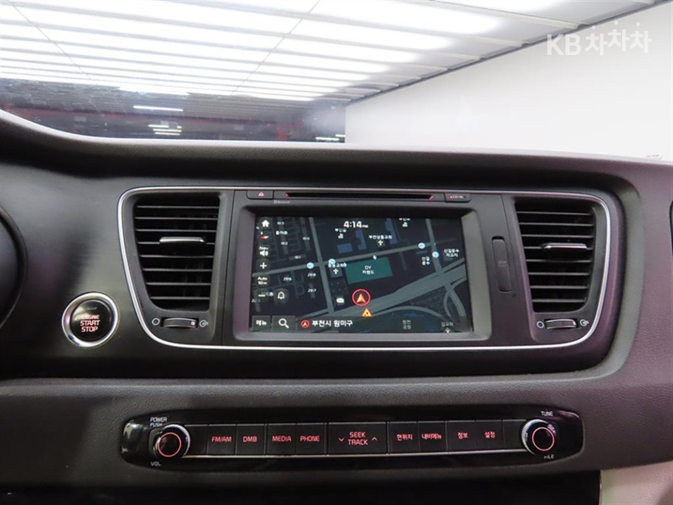 Kia Carnival — miniaturë 15