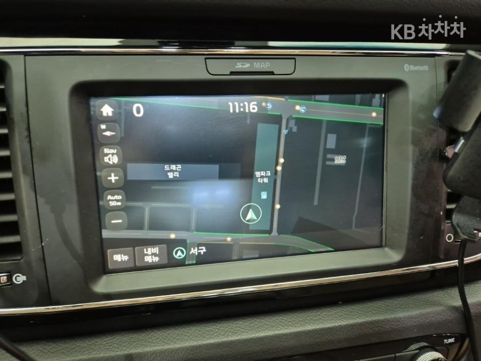 Kia Carnival — miniaturë 14