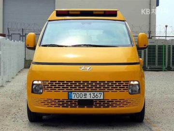 Hyundai Staria 3.5 lpi 11  seats  basic — foto 1