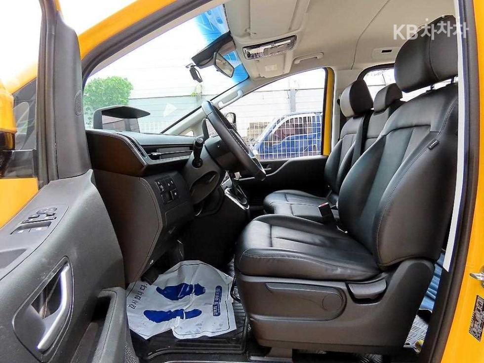 Hyundai Staria — miniaturë 5