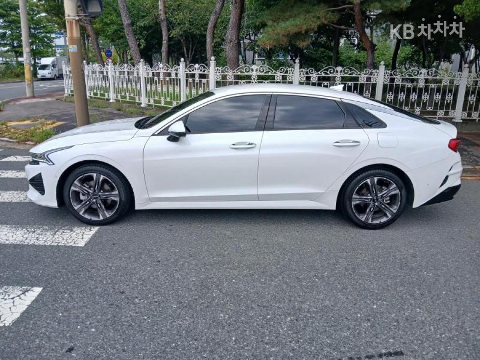 Kia K5 — miniaturë 6