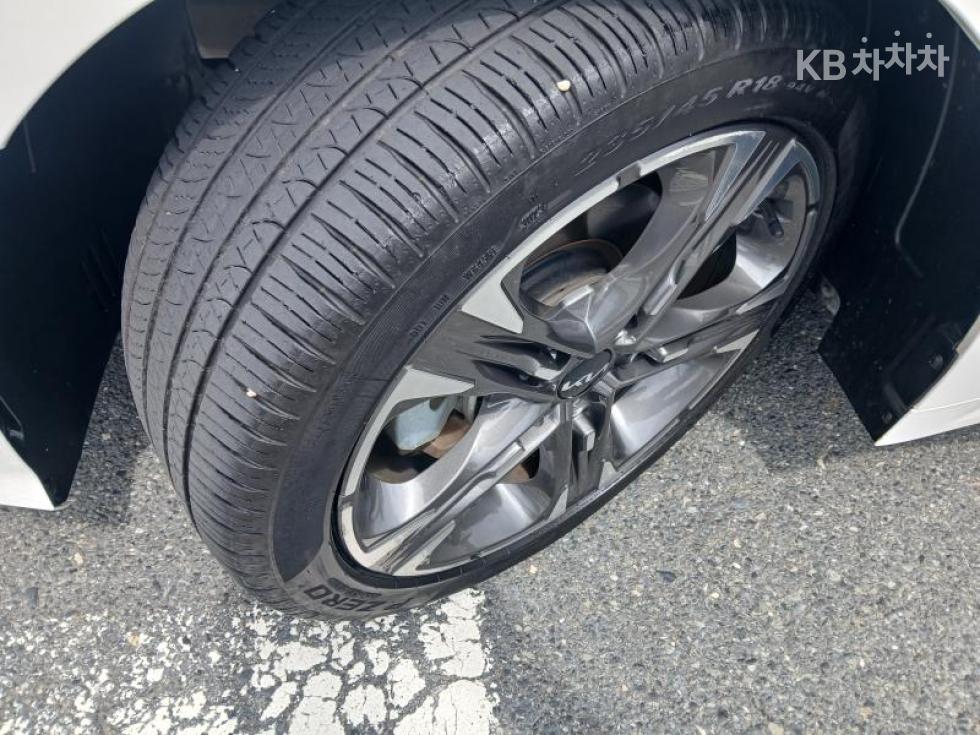 Kia K5 — miniaturë 18