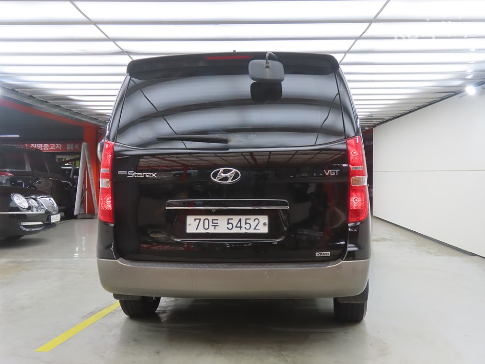 Hyundai Starex — miniaturë 3